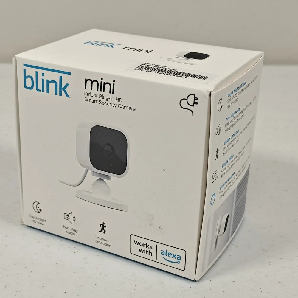Blink Mini Indoor Plug-In Live HD Smart Security Camera (New in Box)